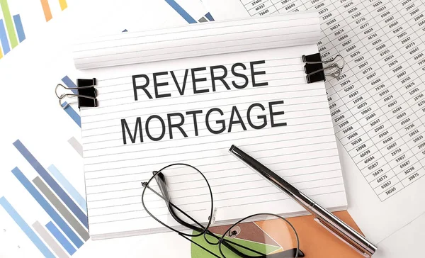 Reverse Mortgage Texto Sobre Tabla Suministros Oficina Concepto Negocio — Foto de Stock