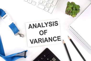 Klavye ve ofis araçları ile kart üzerinde VARIANSA Sözcükleri ANALYSIS