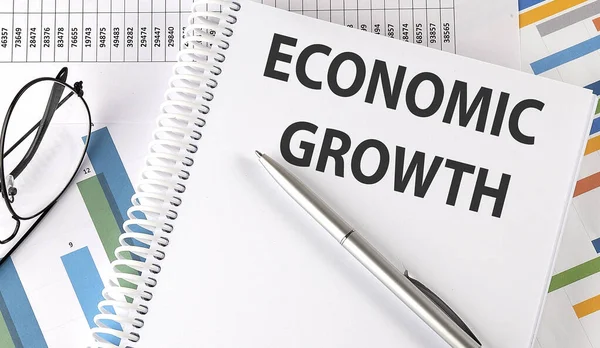 Economic Growth Pen Glasses Chart Business Concept — Stock Fotó