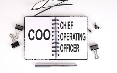 COO Genel Müdürü 'nün olduğu defter masada.