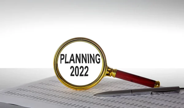 Opschrift Planning 2022 Vergrootglas Met Grafiek Pen — Stockfoto