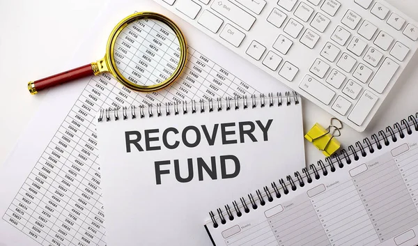 Recovery Fund Szöveget Írt Notebook Diagramon Billentyűzet Tervezés — Stock Fotó
