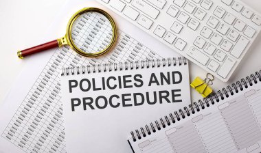 POLİS VE PROCEDURE metni klavye ve planlama ile çizelgeye yazılmış