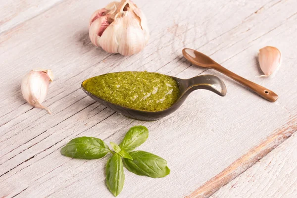 Pesto — Stockfoto