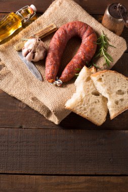 chorizo sosis rustik masada