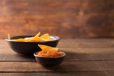 tortilla cips salsa sos ile