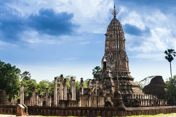 Der phra prang im wat phra sri rattana mahathat Tempel, sukhotha lizenzfreie Stockfotos