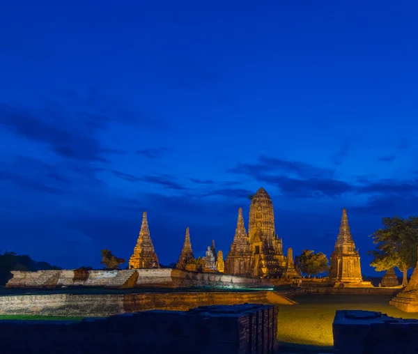 Wat chai wattanaram in der Dämmerung — Stockfoto