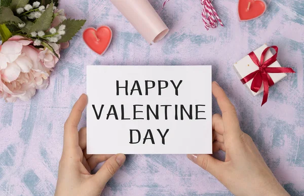 Gelukkige Valentijnsdag Tekst Kaart Handen — Stockfoto