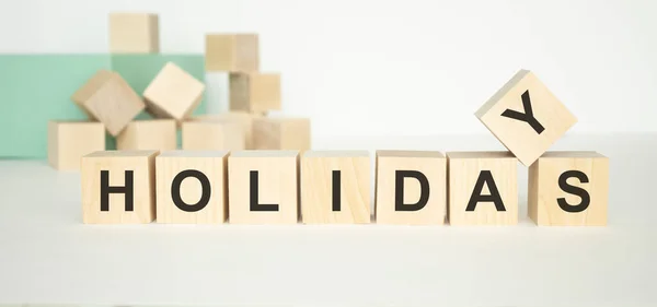 Holiday Home Concept Hand Turns Cube Changes Word Holiday — Stock Photo, Image