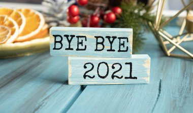 Güle güle 2020, geçmişi olan tahta bloklar..