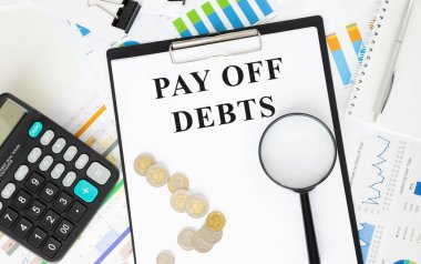 Beyaz sayfa üzerinde kalem, hesap makinesi ve tablolarla daha akıllı metin Ödeme Borçlarını Öde