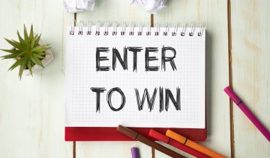 İş konsepti. Not defteri beyaz arka planda notlar, hesap makinesi, gözlük, kalem, kalem için beyaz kağıdın WIN sayfasına