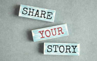 Hikayeni tahta küplerle paylaş.