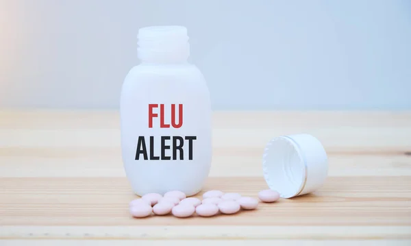 Flu Teks Waspada Pada Botol Kaca Putih Konsep Musim Flu — Stok Foto