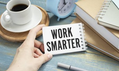 Masada içinde metin olan defter: Akıllı çalış