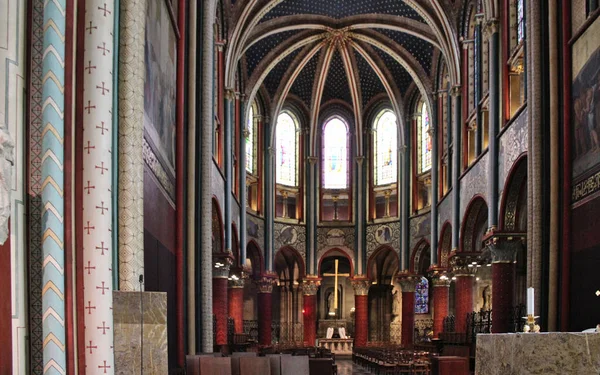 Interiér Katolického Kostela — Stock fotografie