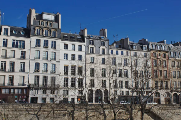 Фасад Дома Париже — стоковое фото