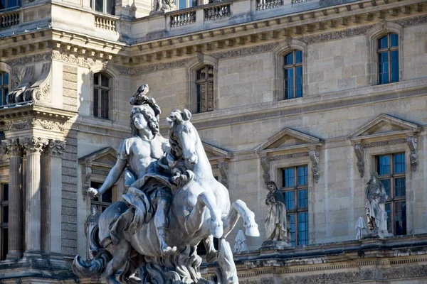 Лувр Париже Франция — стоковое фото