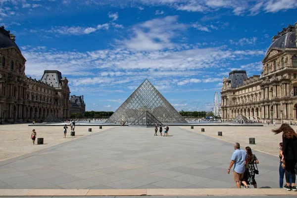 Louvre París Francia —  Fotos de Stock