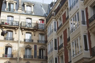 Eski evin ön cephesi