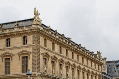 palace of louvre paris