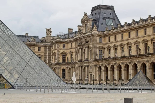 Palace Louvre Paris — Fotografia de Stock