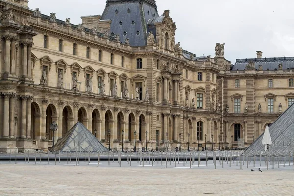 Palace Louvre Paris — Stock fotografie