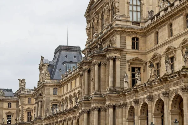 Louvre Párizs Palotája — Stock Fotó