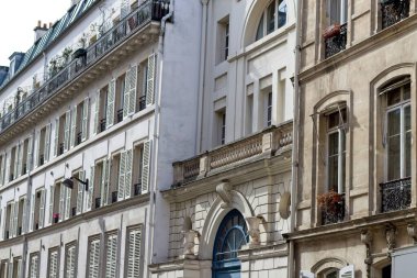 Eski kasabada bir sokak.