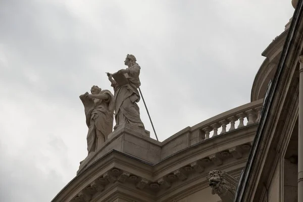 Detalle Fachada Una Iglesia —  Fotos de Stock