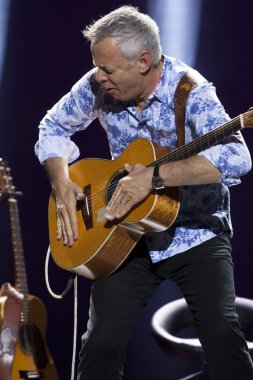 Ünlü gitarist Tommy Emmanuel 8 Nisan 2014 Moskova'da bir konser oynamak, Rusya. Çekilen fotoğraf: 08 Nisan 2014