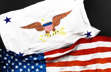 Amerika Birleşik Devletleri Savunma Bakanlığı Genel Müfettişinin bayrağı ve Amerika Birleşik Devletleri bayrağı aralarındaki birliği simgeliyor.