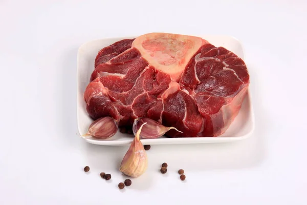 Perna Carne Fatia Isolada Fundo Branco — Fotografia de Stock