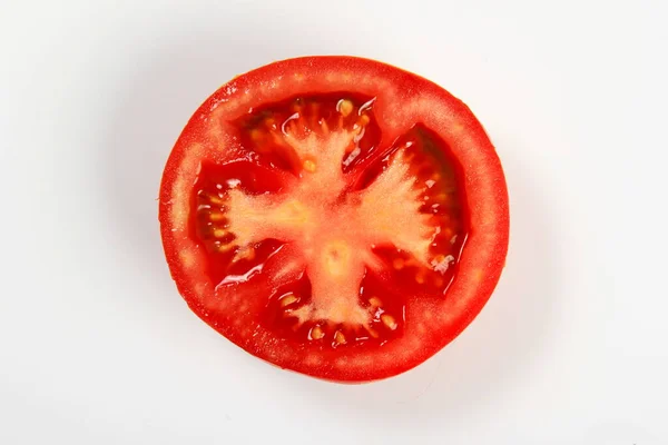 Rote Tomatenscheibe Isoliert Auf Weißem Hintergrund Draufsicht Tomatenscheibe Isoliert Auf — Stockfoto