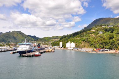 Cook Boğazı, Yeni Zelanda - 11 Kasım 2016. Cook Boğazı 'ndaki bir İç Ada Feribotu Kuzey Adası' ndan Güney Zelanda 'ya yolcu taşıyor..