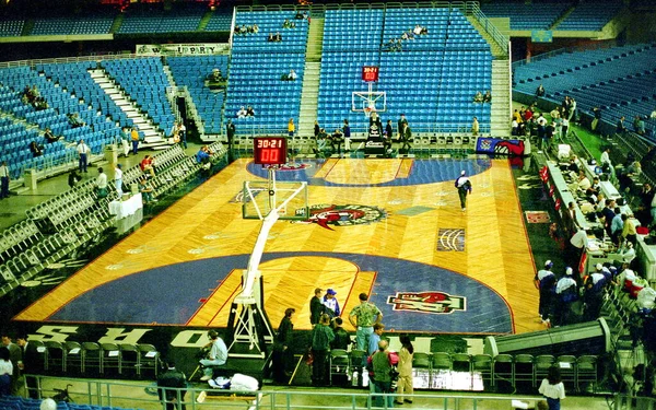 Toronto Ontario Canada Maart 1996 Toronto Raptors Spelen Atlanta Hawks — Stockfoto