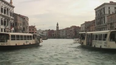 Venedik, İtalya, 22 Eylül 2015: ACTV Venedik, İtalya 'daki Büyük Kanal' da toplu taşıma