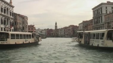 Venedik, İtalya, 22 Eylül 2015: ACTV Venedik, İtalya 'daki Büyük Kanal' da toplu taşıma