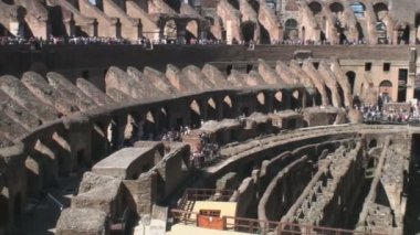 Roma, İtalya, 9 Eylül 2015: Roma, İtalya 'daki Kolezyum' un İçi.