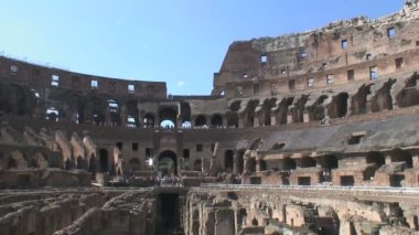 Roma, İtalya, 9 Eylül 2015: Roma, İtalya 'daki Kolezyum' un İçi.