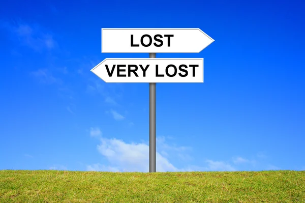 Signpost mostra perdido e muito perdido — Fotografia de Stock