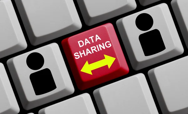 Data Sharing online — Stock Photo, Image