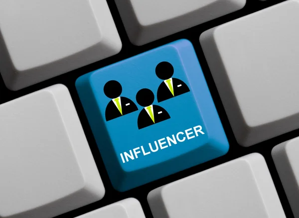 Influencer per tastiera per computer online — Foto Stock