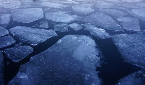 Зимнее Озеро Льдом Водой — стоковое фото