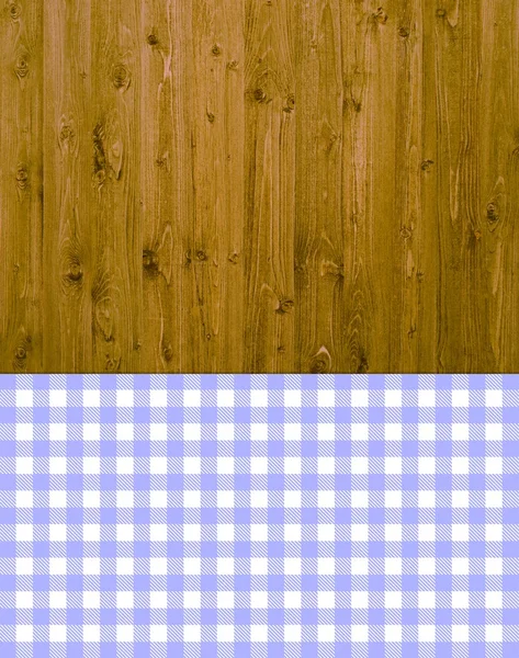 Fondo de madera tradicional con mantel violeta — Foto de Stock