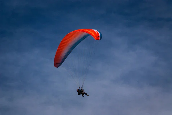 Brezilya Nın Minas Gerais Eyaletinde Paragliderler — Stok fotoğraf