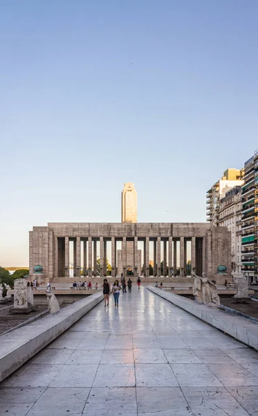 ROSARIO, SANTA F, ARGENTINA PROVINS - 28 HAZİRAN 2020: Ulusal Bayrak Anıtı, Rosario, Arjantin