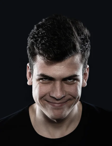 kötü genç adam stüdyo portre