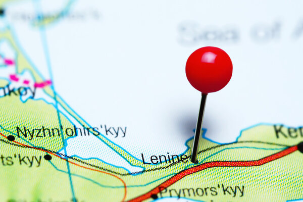 Lenine pinned on a map of Krym